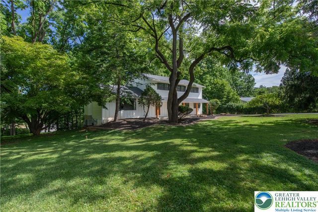 2011 Greenwood Road, Allentown City, PA 18103
