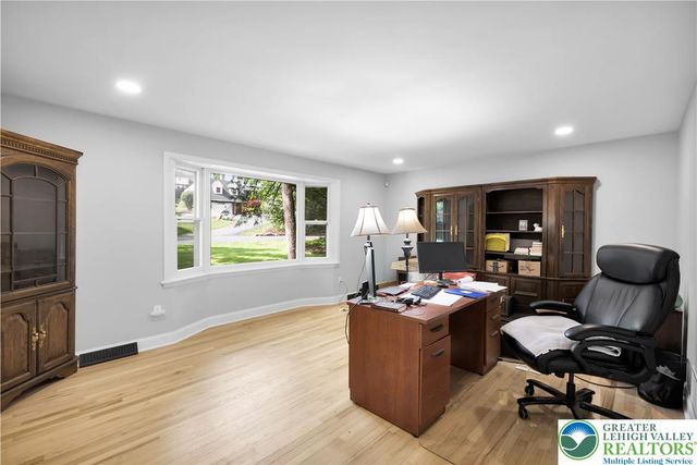 2011 Greenwood Road, Allentown City, PA 18103