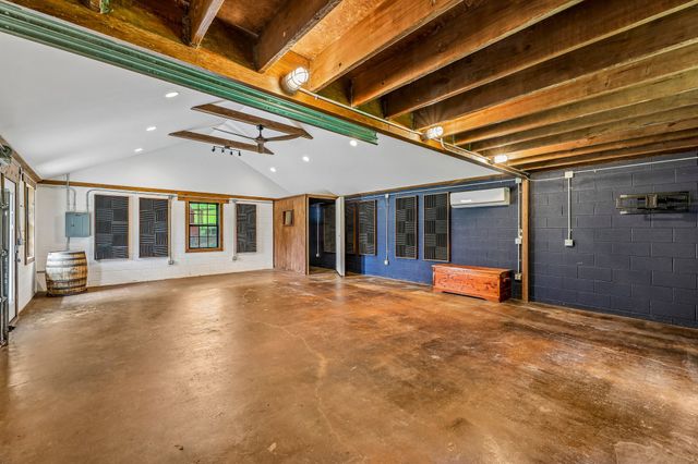 1205 Madison Creek Rd, Goodlettsville, TN 37072