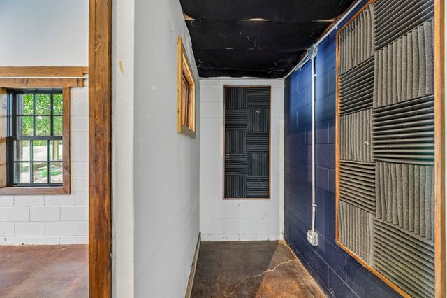 1205 Madison Creek Rd, Goodlettsville, TN 37072