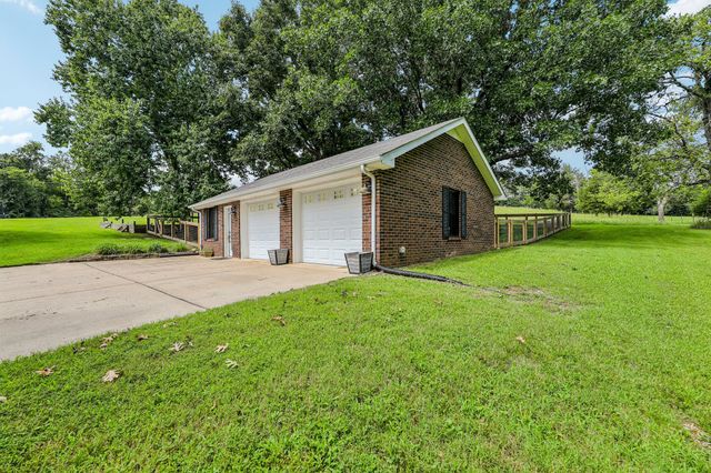 1205 Madison Creek Rd, Goodlettsville, TN 37072