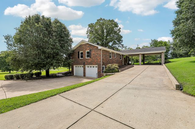 1205 Madison Creek Rd, Goodlettsville, TN 37072