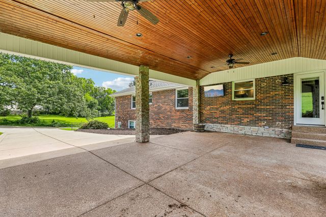 1205 Madison Creek Rd, Goodlettsville, TN 37072