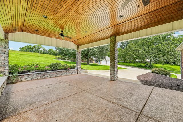1205 Madison Creek Rd, Goodlettsville, TN 37072