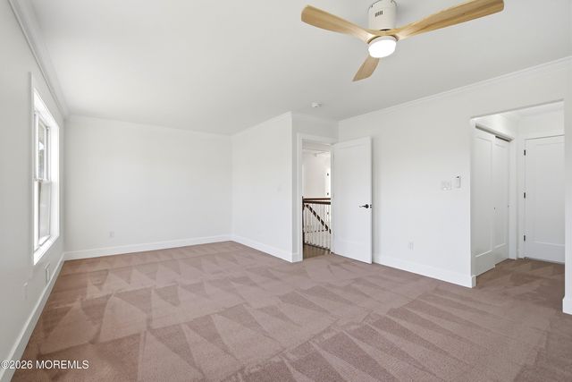 31 Dolphin Circle W, Bayville, NJ 08721