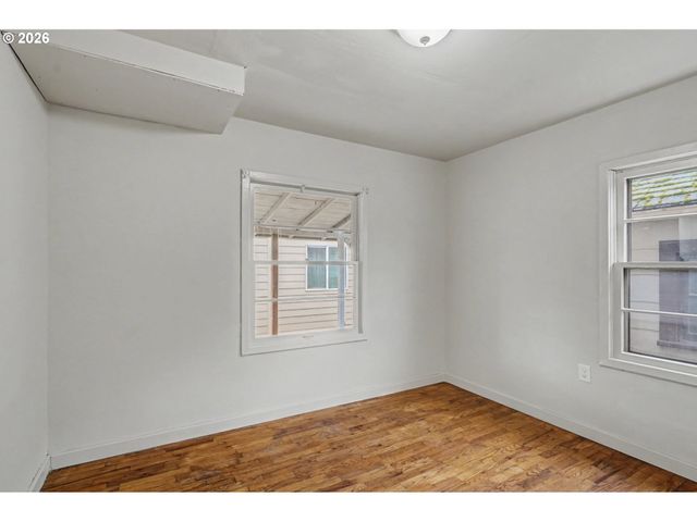 130 DENVER St, Albany, OR 97321