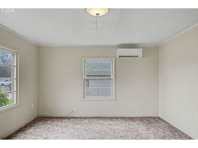 130 DENVER St, Albany, OR 97321