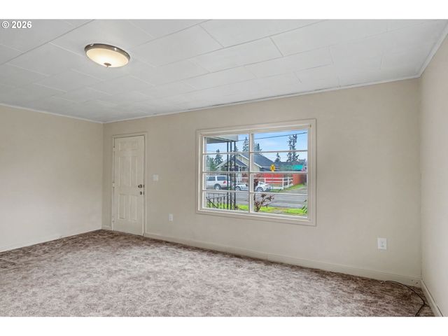 130 DENVER St, Albany, OR 97321