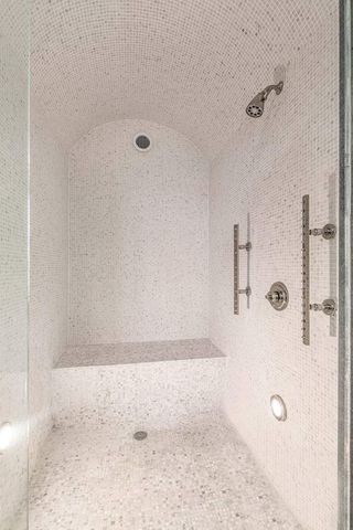 19 E 92nd Street, New York City, NY 10128