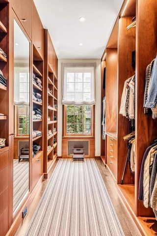 19 E 92nd Street, New York City, NY 10128