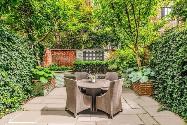 19 E 92nd Street, New York City, NY 10128