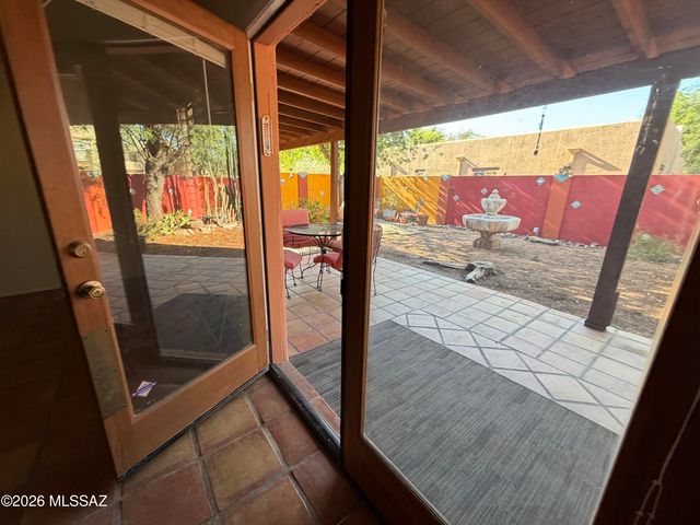 3777 N Camino Leamaria, Tucson, AZ 85716