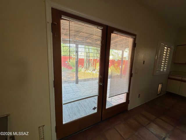 3777 N Camino Leamaria, Tucson, AZ 85716