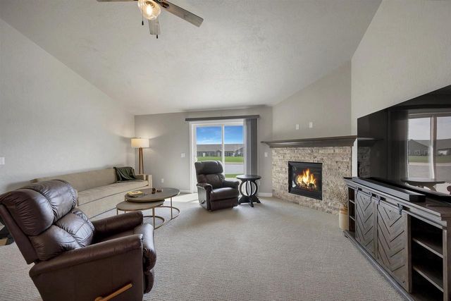 829 SHARON LANE, Pulaski, WI 54162