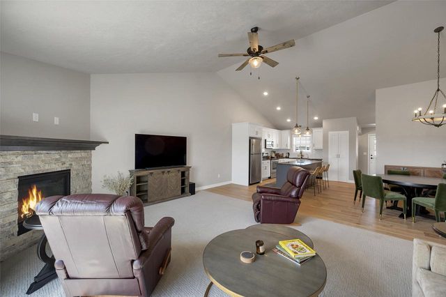 829 SHARON LANE, Pulaski, WI 54162