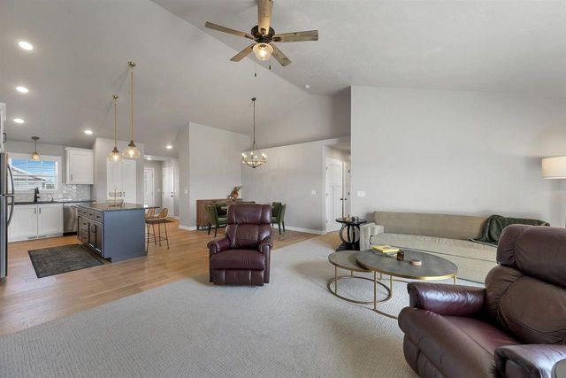 829 SHARON LANE, Pulaski, WI 54162