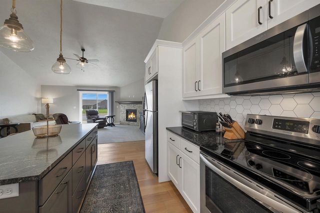 829 SHARON LANE, Pulaski, WI 54162