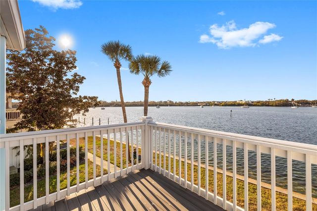 125 POMPANO DRIVE SE, St Petersburg, FL 33705