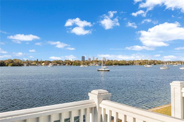 125 POMPANO DRIVE SE, St Petersburg, FL 33705