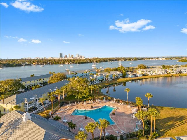 125 POMPANO DRIVE SE, St Petersburg, FL 33705