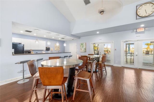 125 POMPANO DRIVE SE, St Petersburg, FL 33705