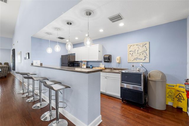 125 POMPANO DRIVE SE, St Petersburg, FL 33705