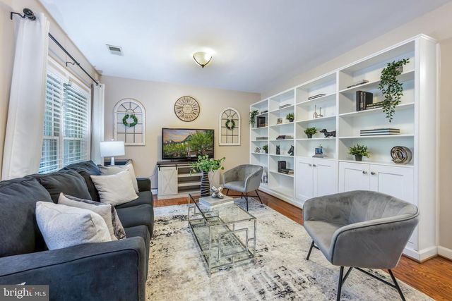 4672 KELL LN, Alexandria, VA 22311