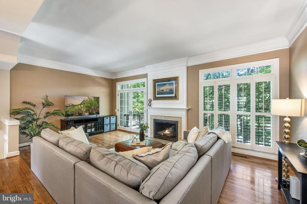 4672 KELL LN, Alexandria, VA 22311