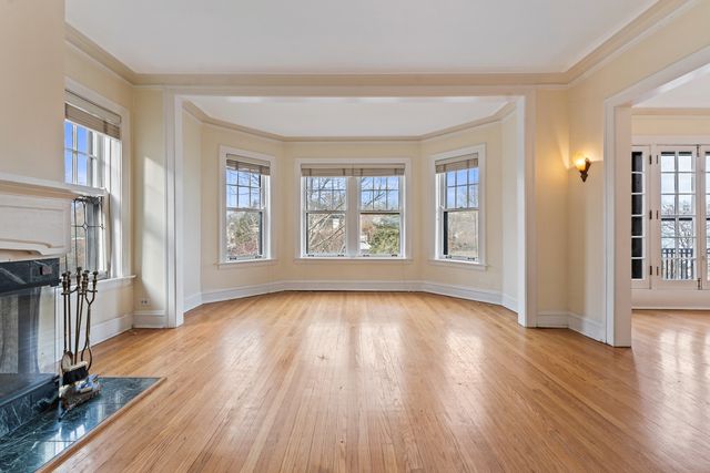 628 Sheridan Square 2, Evanston, IL 60202