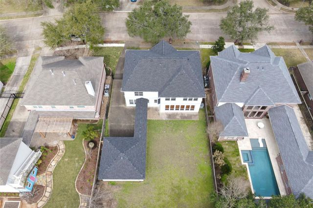 5425 Loch Lomond Drive, Houston, TX 77096