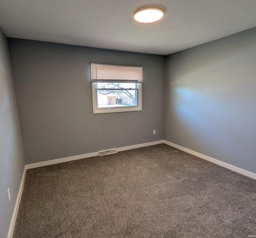 52215 N Wayne Court, Granger, IN 46530