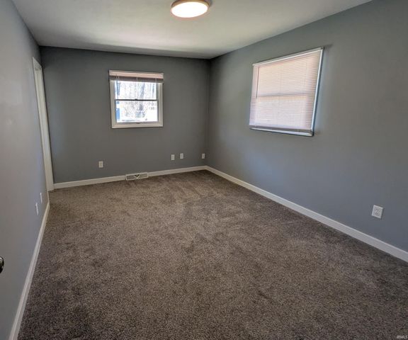 52215 N Wayne Court, Granger, IN 46530