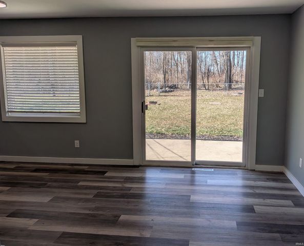 52215 N Wayne Court, Granger, IN 46530