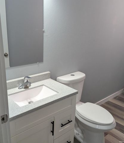 52215 N Wayne Court, Granger, IN 46530