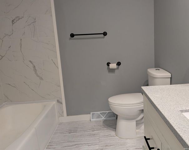 52215 N Wayne Court, Granger, IN 46530