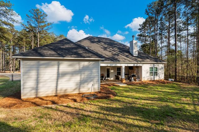 122 Lee Road 2121, Salem, AL 36874