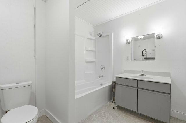 502 Myrtle Street, Crane, MO 65633