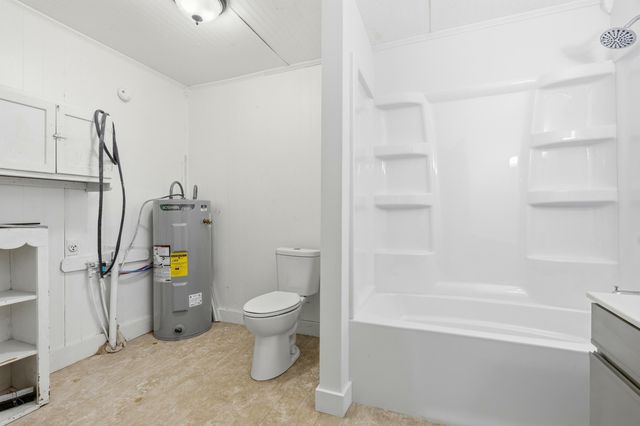 502 Myrtle Street, Crane, MO 65633