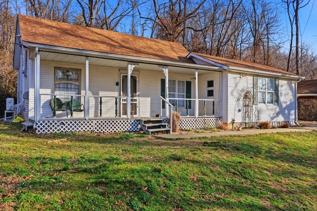 502 Myrtle Street, Crane, MO 65633