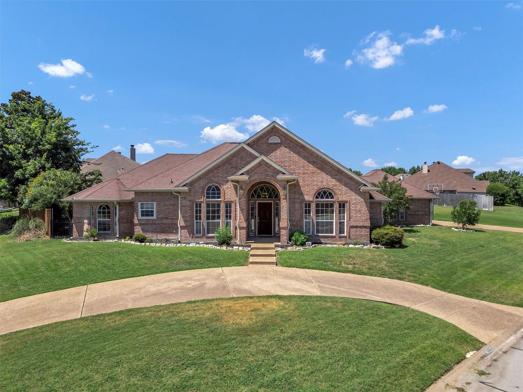 9327 Dosier Cove E, Fort Worth, TX 76179