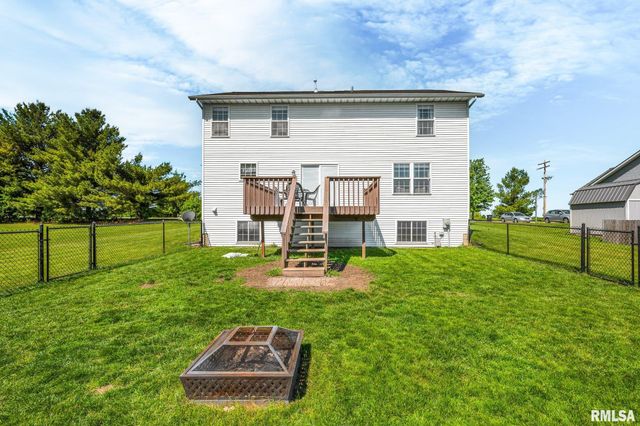 910 N WASHINGTON Drive, Metamora, IL 61548