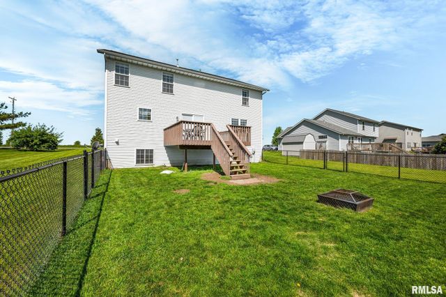 910 N WASHINGTON Drive, Metamora, IL 61548