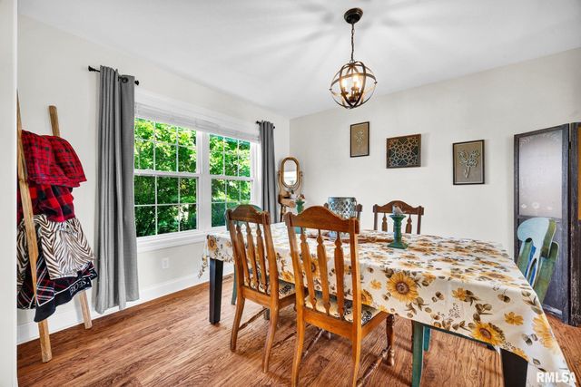 910 N WASHINGTON Drive, Metamora, IL 61548