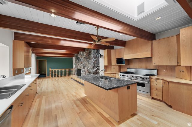2185 E APPLEWOOD AVE, Holladay, UT 84121