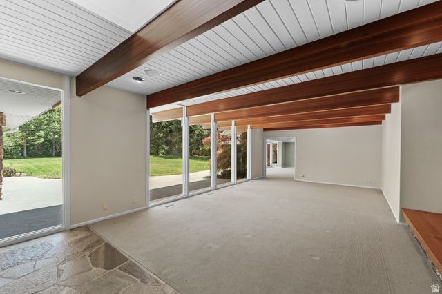 2185 E APPLEWOOD AVE, Holladay, UT 84121