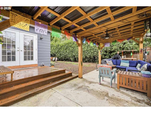 2625 Ne 28TH Ave, Portland, OR 97212