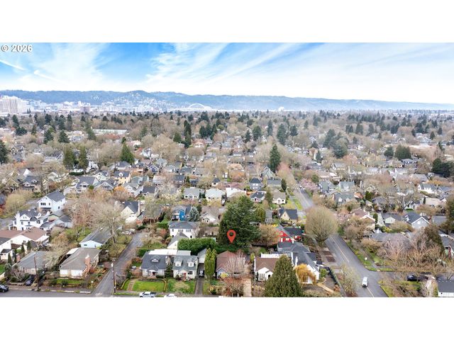 2625 Ne 28TH Ave, Portland, OR 97212