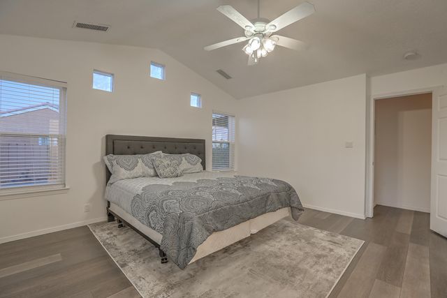 6601 Silkwood Avenue NW, Albuquerque, NM 87121