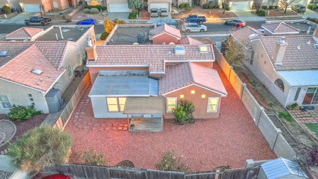 6601 Silkwood Avenue NW, Albuquerque, NM 87121