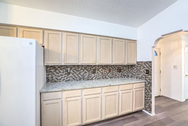 6601 Silkwood Avenue NW, Albuquerque, NM 87121